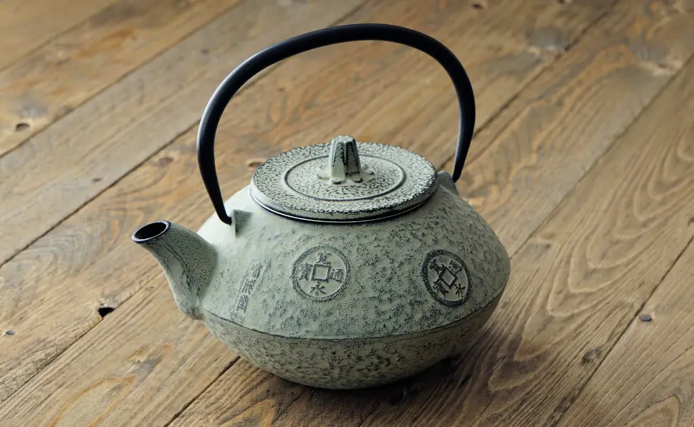 Tetsubin teapot Tetsubin teapot
