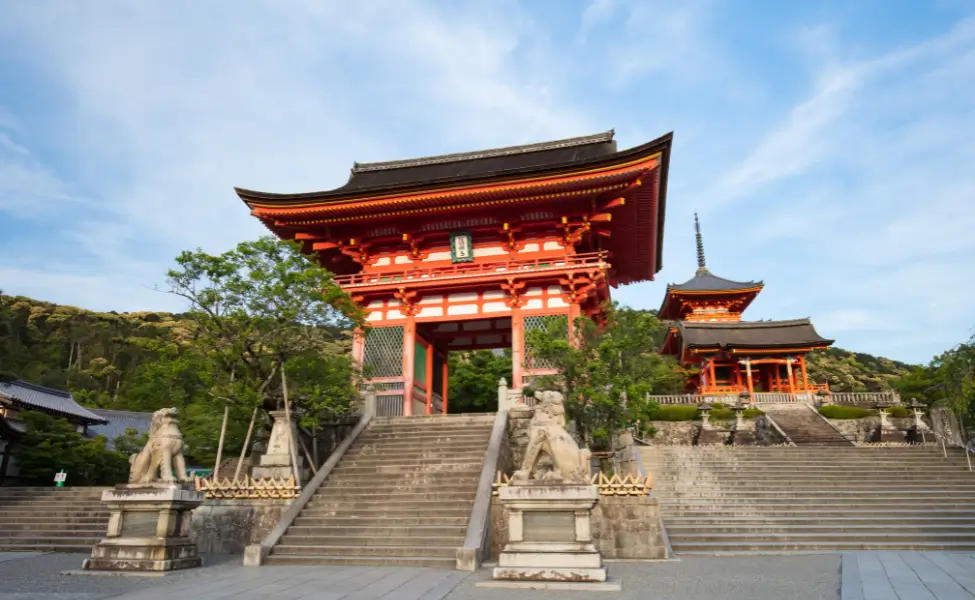 Best temples in Kyoto Kiyomizu Best temples in Kyoto Kiyomizu