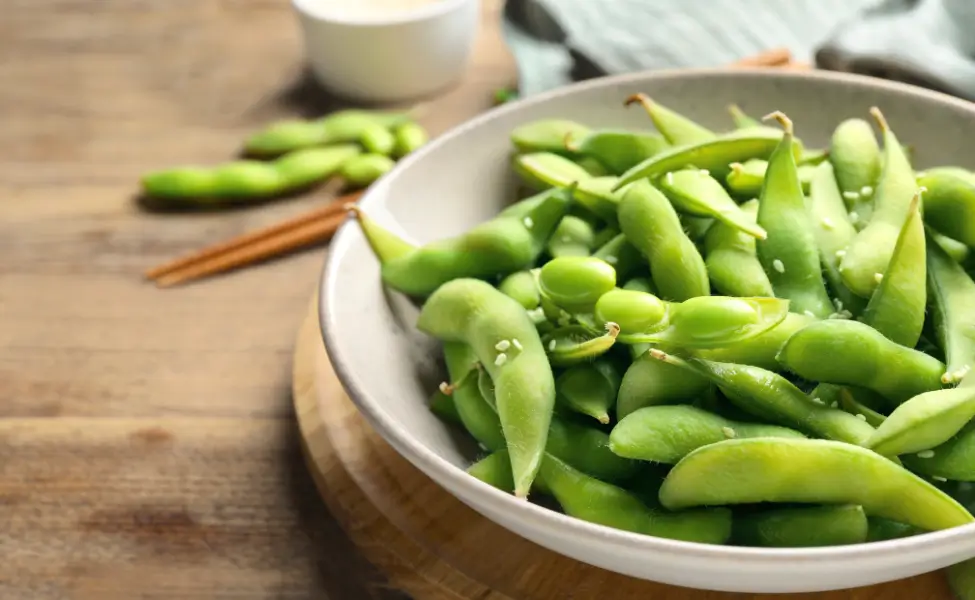 Edamame otoshi in an Izakaya Edamame otoshi in an Izakaya